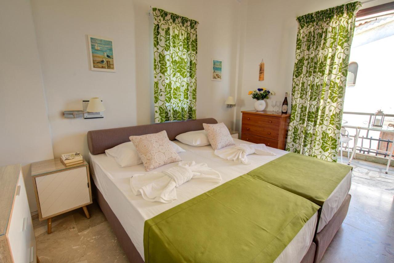 Chriselen Hotel Eleonas Bagian luar foto