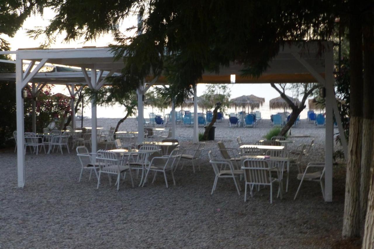 Chriselen Hotel Eleonas Bagian luar foto